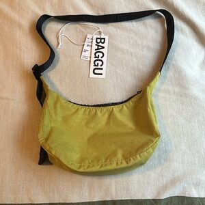 Baggu Small Nylon Crescent Bag color Lemongrass